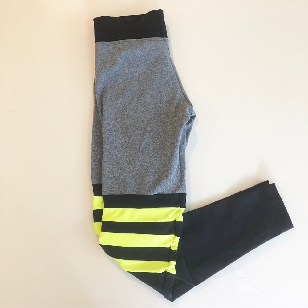 Brava Leggings Grey/Black/Lime Strips.